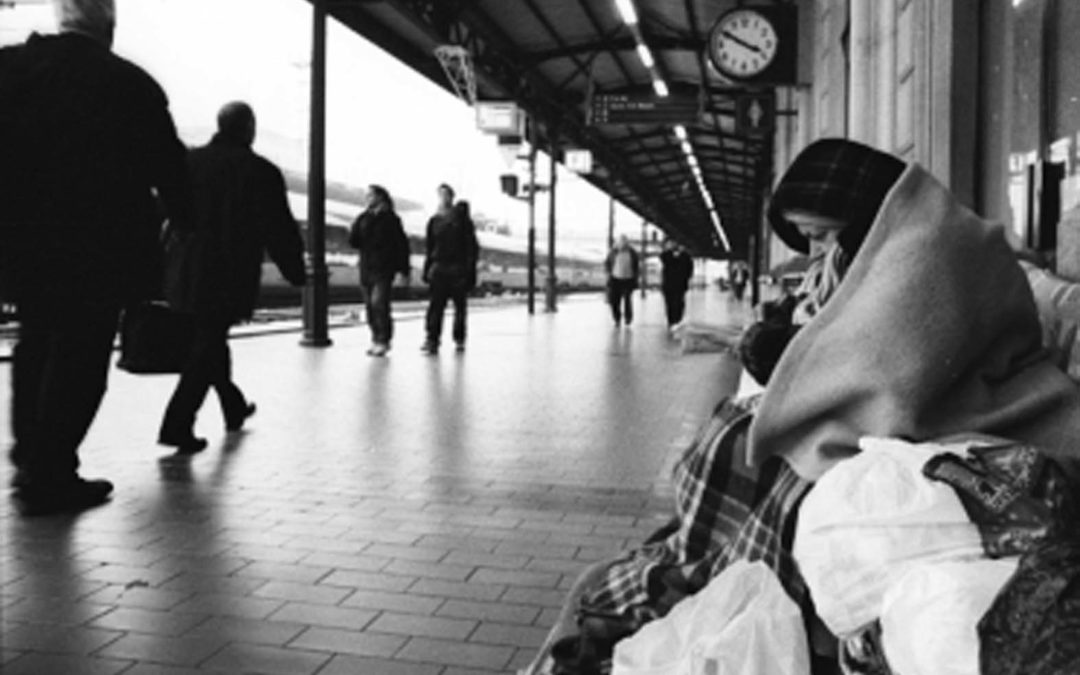 Una separazione, le figlie in affidamento e la vita in strada. Storia di F., mamma come tante